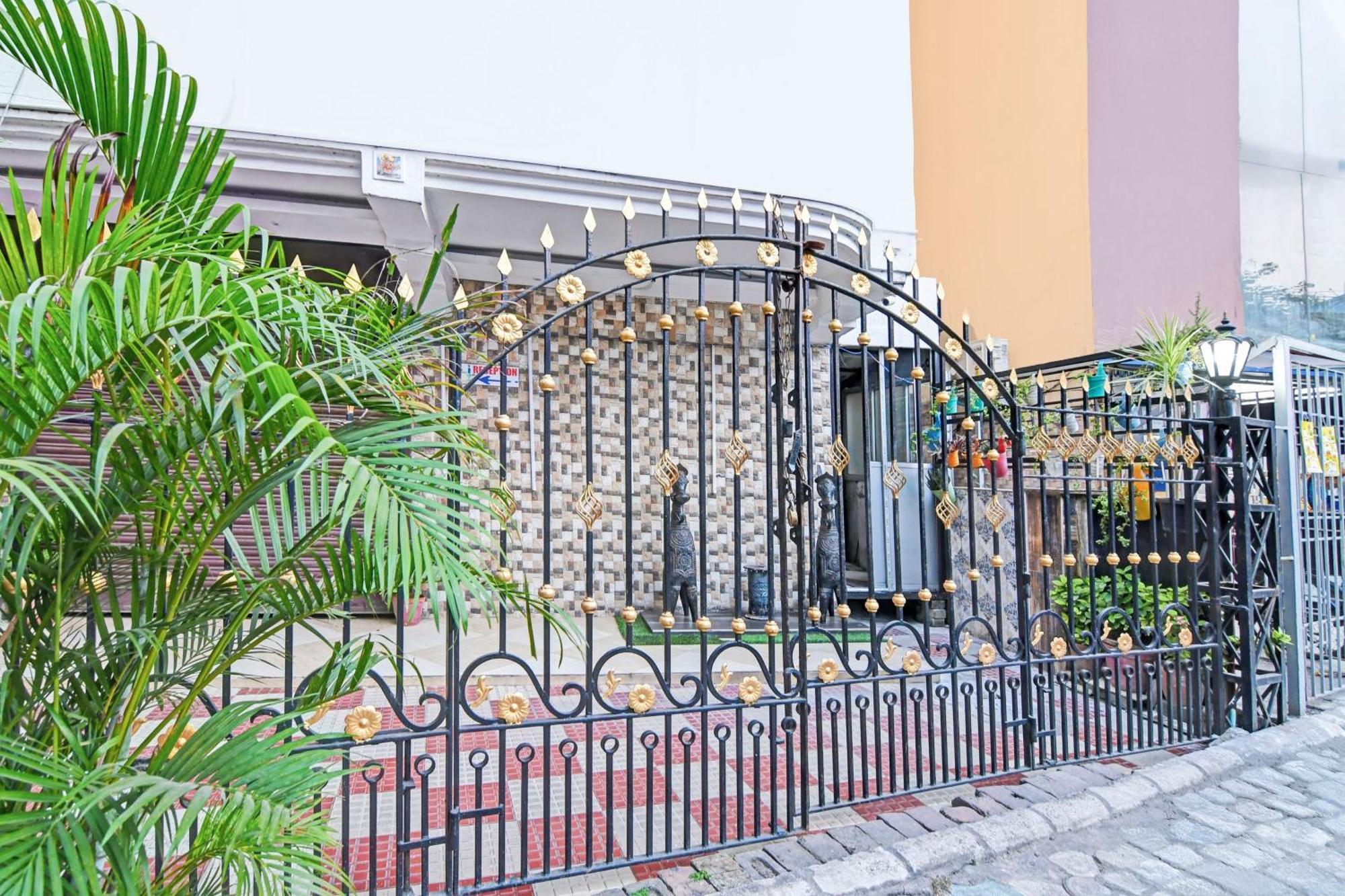 Super Hotel O Baguiati Nager Bazaar Exteriér fotografie